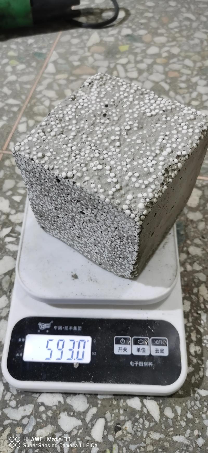 了解蒸压加气混凝土砌块：性能与应用